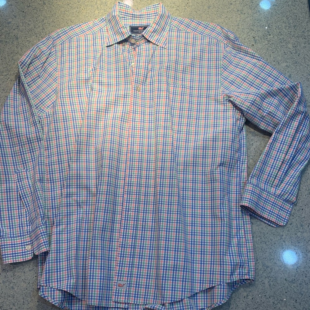 Men’s long sleeve vineyard vines dress shirt